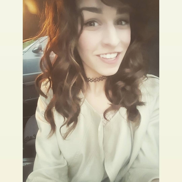 Meet your Posher, Ember - Picture 1 of 1